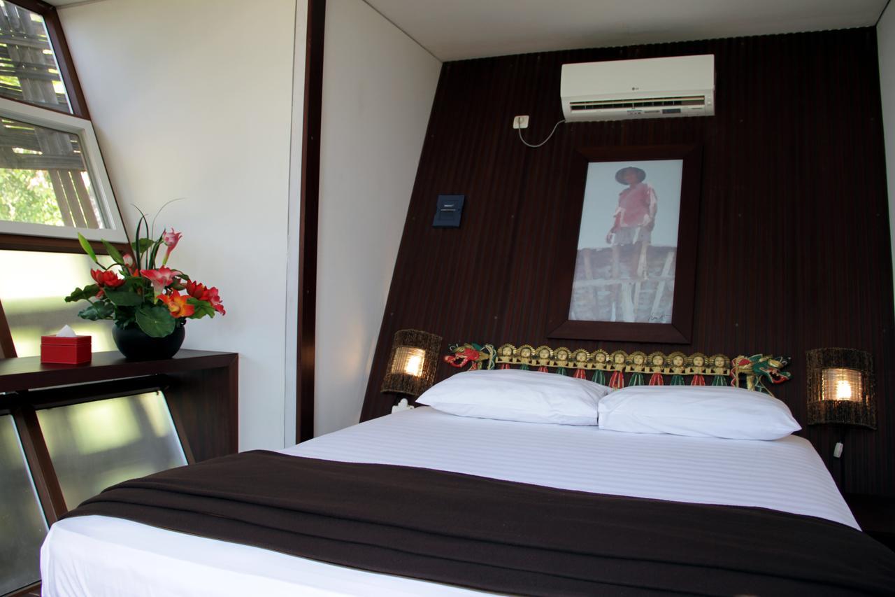 Hotel Bali Umah Tinjung Tulamben Exterior foto